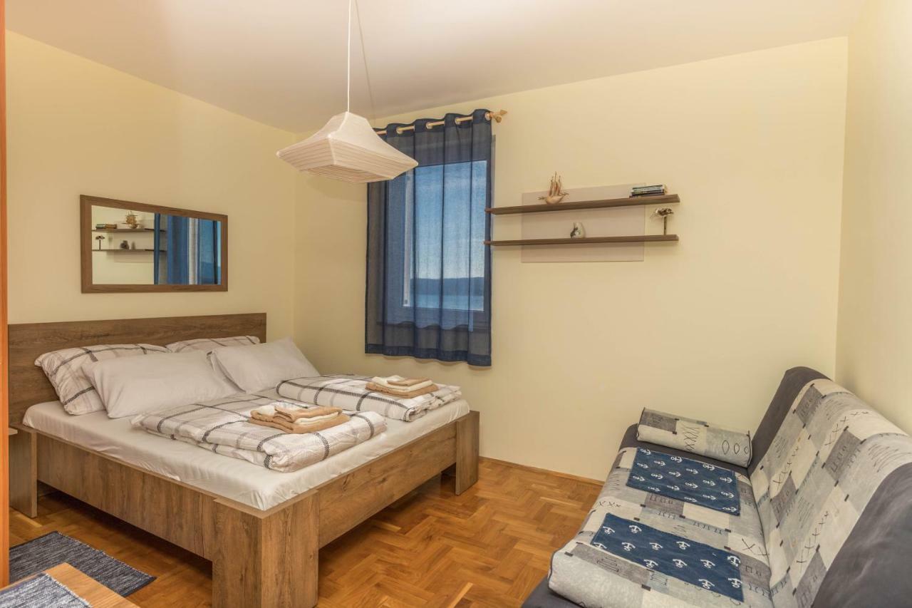Apartmani Adria Lila Crikvenica Dramalj Exterior foto
