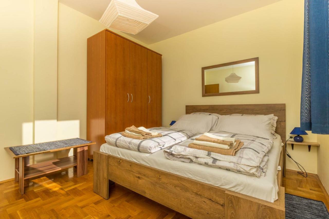 Apartmani Adria Lila Crikvenica Dramalj Exterior foto
